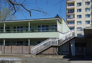 Den architektury – Za Máchou a paneláky (komentovaná vycházka)