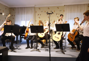 Koncert ZUŠ Marie Podvalové ke 270. výročí narození W. A. Mozarta