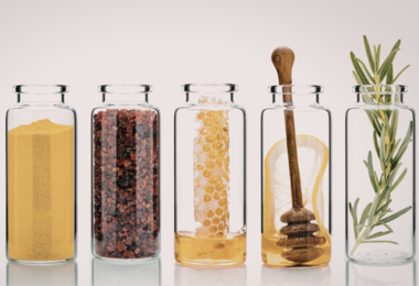 Zapomenutá síla bylin: Srpnová bylinková poradna