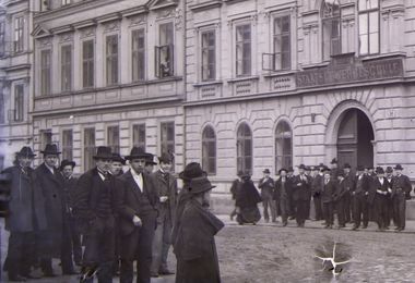 Studenti německé průmyslové školy u jejích budov v Tylově ulici, Archiv města Plzně